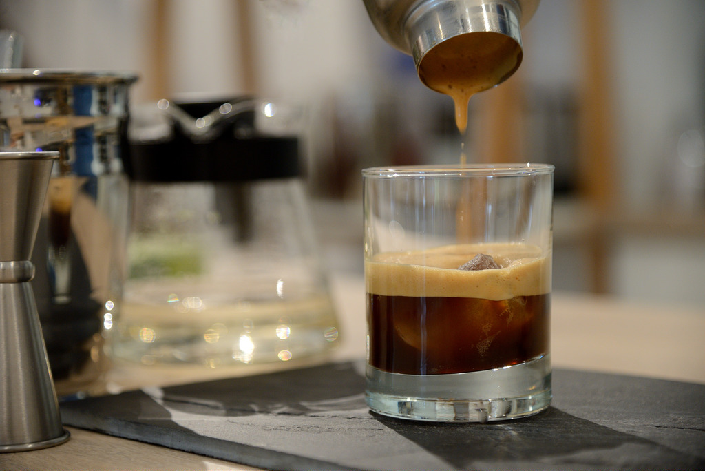 Caffè Shakerato: café al compás de la coctelera