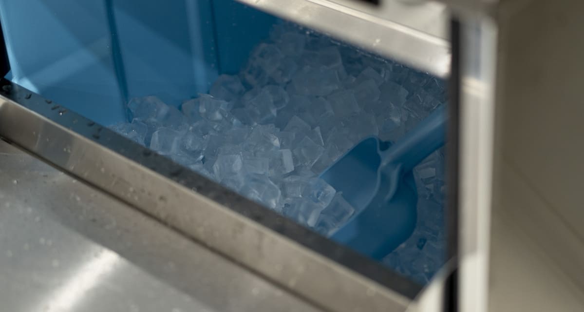 Come calibrare e ottimizzare la tua macchina del ghiaccio industriale